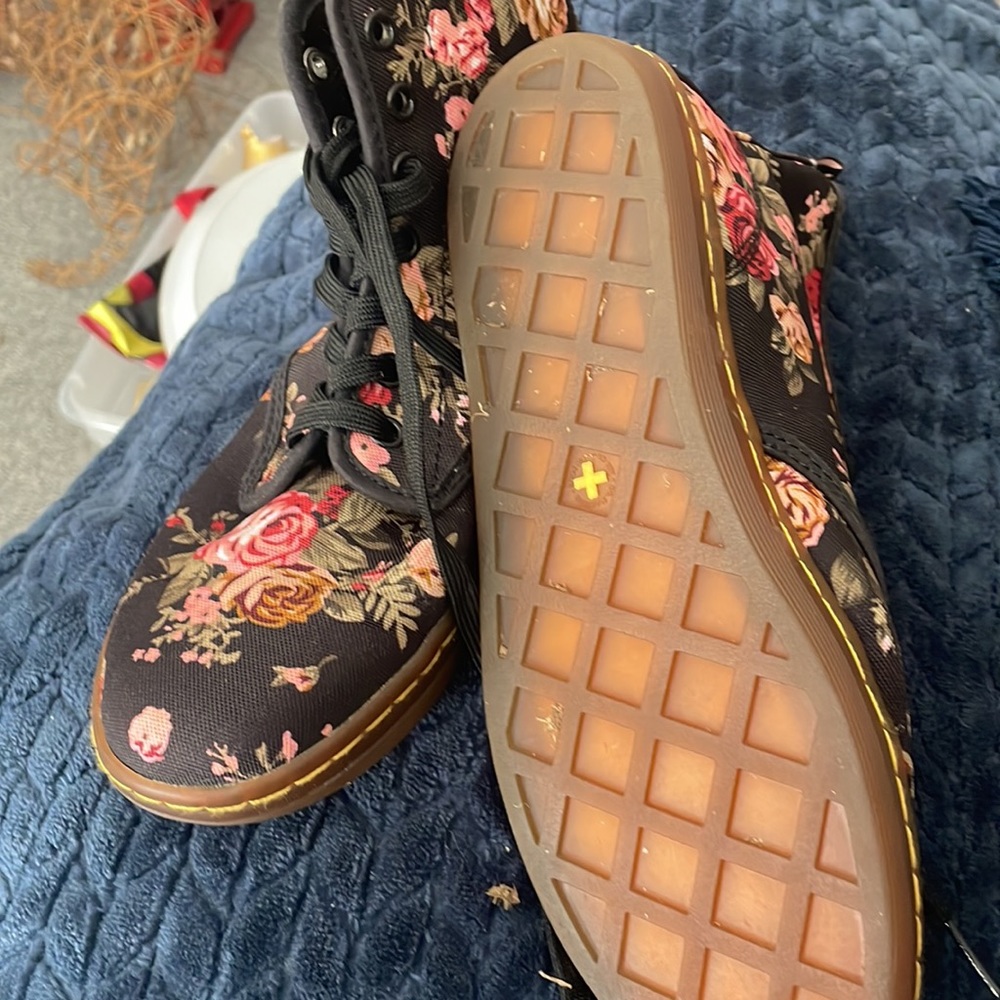 Doc martens - Picture 2 of 4